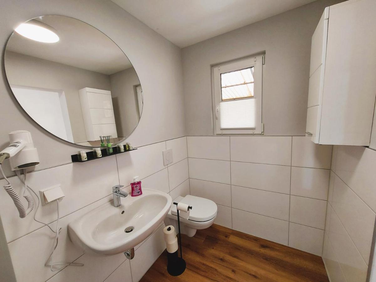 Ferienhaus Luise Нойстрелиц Екстериор снимка