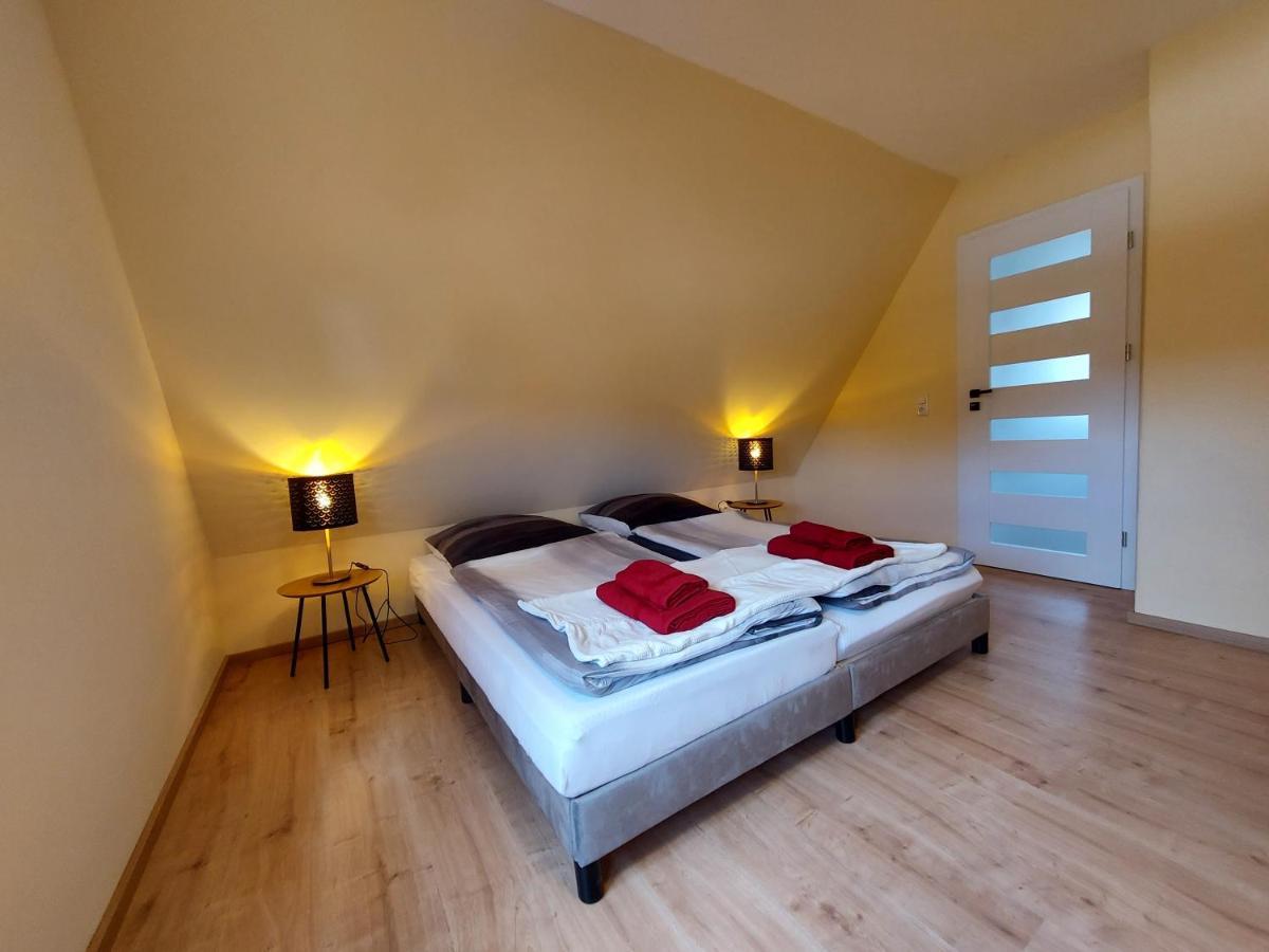 Ferienhaus Luise Нойстрелиц Екстериор снимка