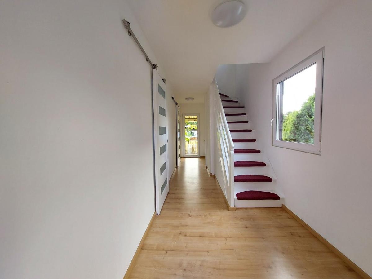 Ferienhaus Luise Нойстрелиц Екстериор снимка