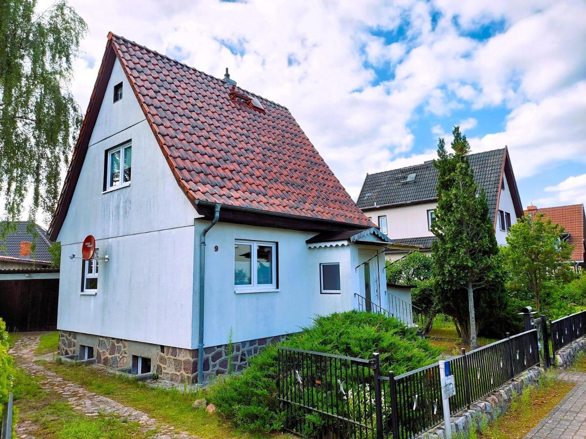 Ferienhaus Luise Нойстрелиц Екстериор снимка