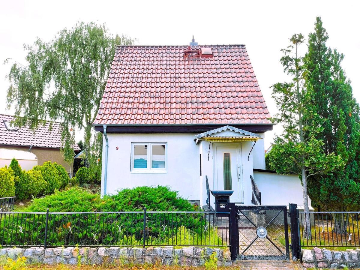 Ferienhaus Luise Нойстрелиц Екстериор снимка